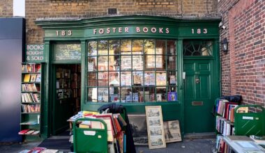 Found this vintage bookstore tucked away in a quaint neighbourhood in Chiswick.