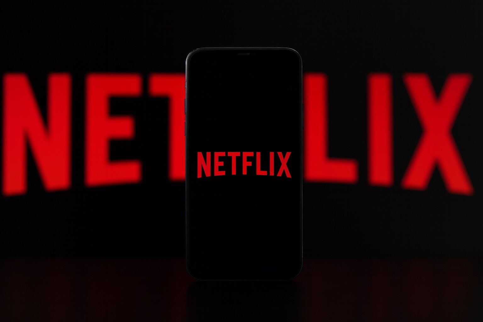 Netflix Stock Rockets to Record Highs as Wall Street Eyes $1,500
