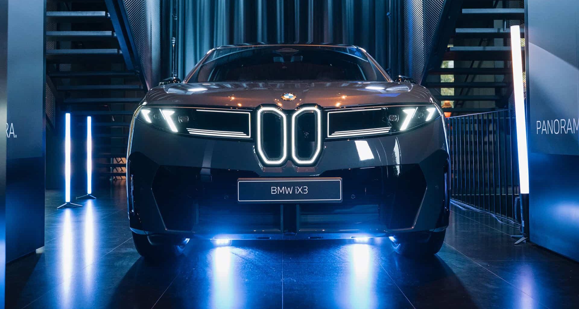 BMW iX3 front three-quarter view at BMW Romania — The new Neue Klasse SUV during its Romanian debut.