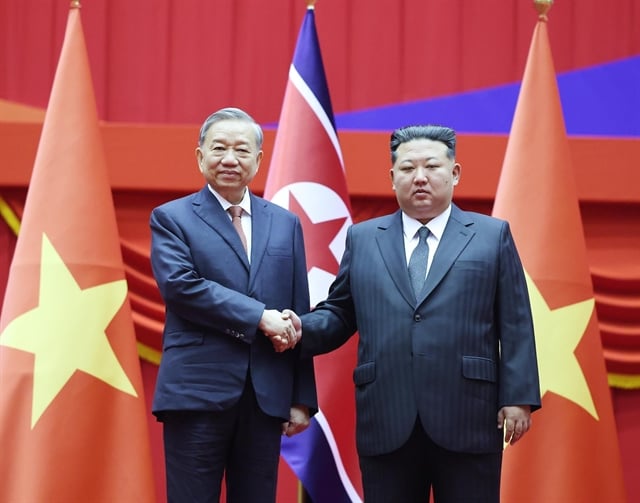 Party General Secretary To Lam meets Democratic People’s Republic of Korea's top leader Kim Jong Un in Pyongyang, October 9, 2025. Photo courtesy of Vietnam News Agency.