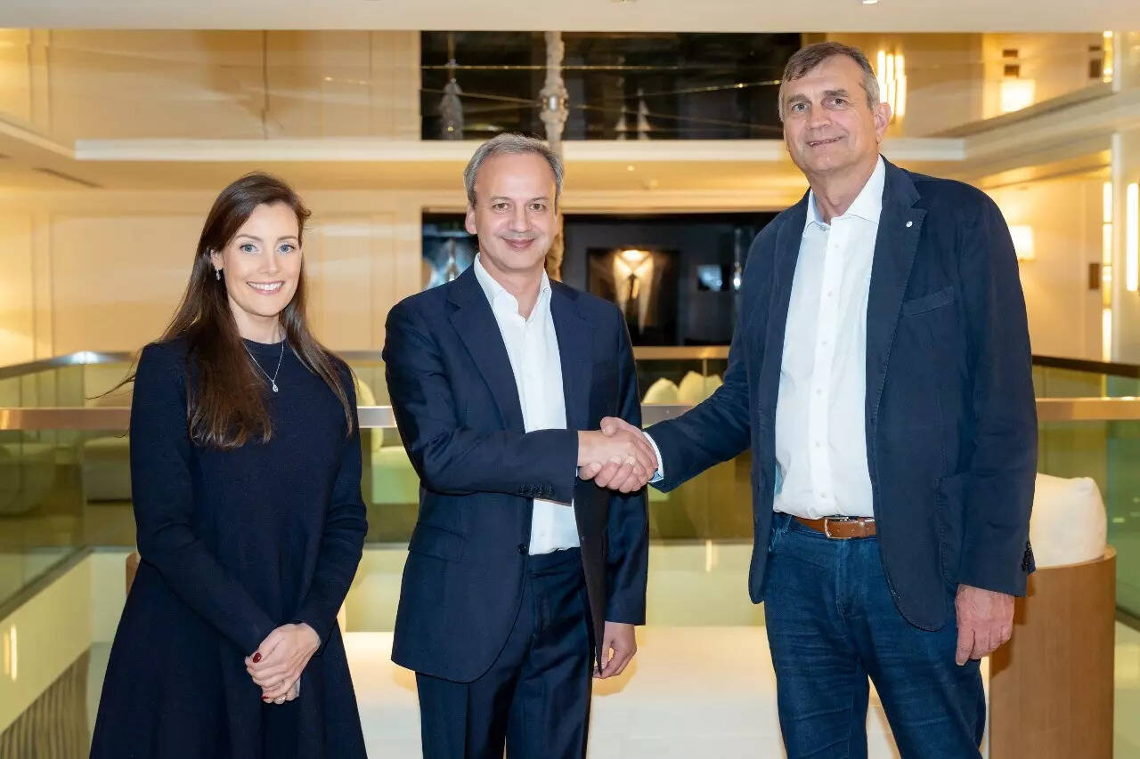 (L to R) COO of Norway Chess Total Chess World Championship Tour Benedicte Westre Skog, FIDE President Arkady Dvorkovich, and CEO of Norway Chess Total Chess World Championship Kjell Madland. (FIDE) Norway Total Chess