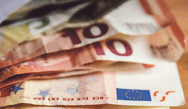 Apenas dois países da zona euro esperam maior excedente que Portugal