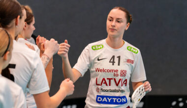 Latvijas Florbola savienība » LV » 2025/2026 » Jaunumi » Mūsu florbolistes piekāpjas Slovākijas izlasei