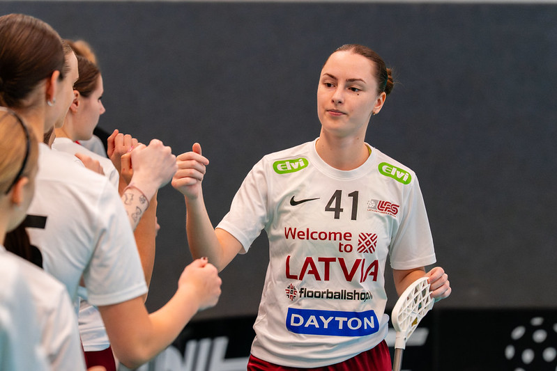 Latvijas Florbola savienība » LV » 2025/2026 » Jaunumi » Mūsu florbolistes piekāpjas Slovākijas izlasei