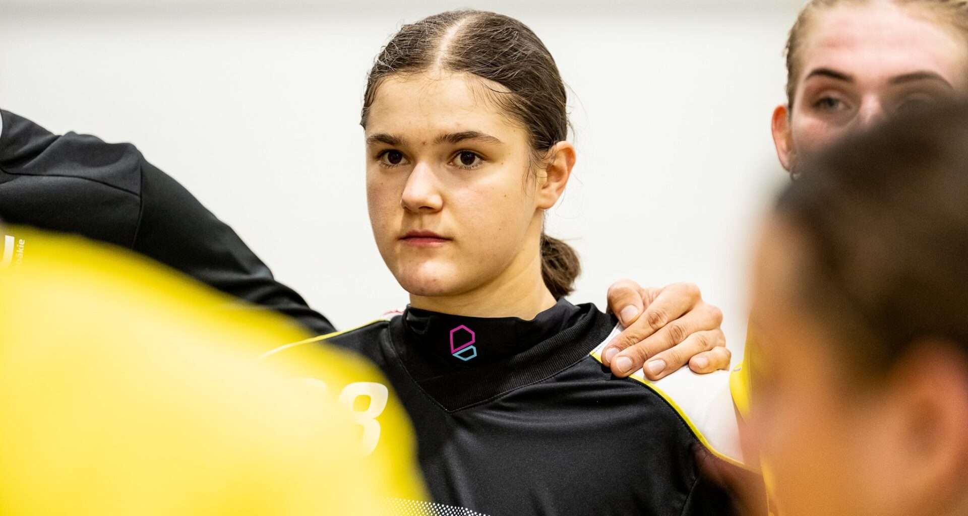 Latvijas Florbola savienība » LV » 2025/2026 » Jaunumi » Elbrete un kompānija pamatīgi sarūgtina Cēsu komandu "Lekrings"