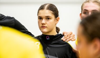 Latvijas Florbola savienība » LV » 2025/2026 » Jaunumi » Elbrete un kompānija pamatīgi sarūgtina Cēsu komandu "Lekrings"