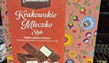 In Germany, a copy of Ptasie Mleczko has recently become available in our supermarkets under the brand name "Lewandowski."