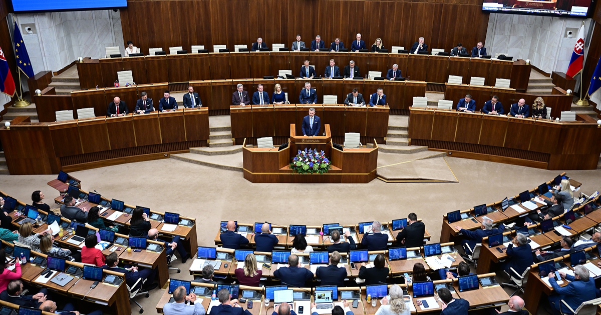Slovensko bude mať viac vojakov v štruktúrach NATO a EÚ: Návrh putuje do parlamentu, reagujeme na medzinárodné záväzky