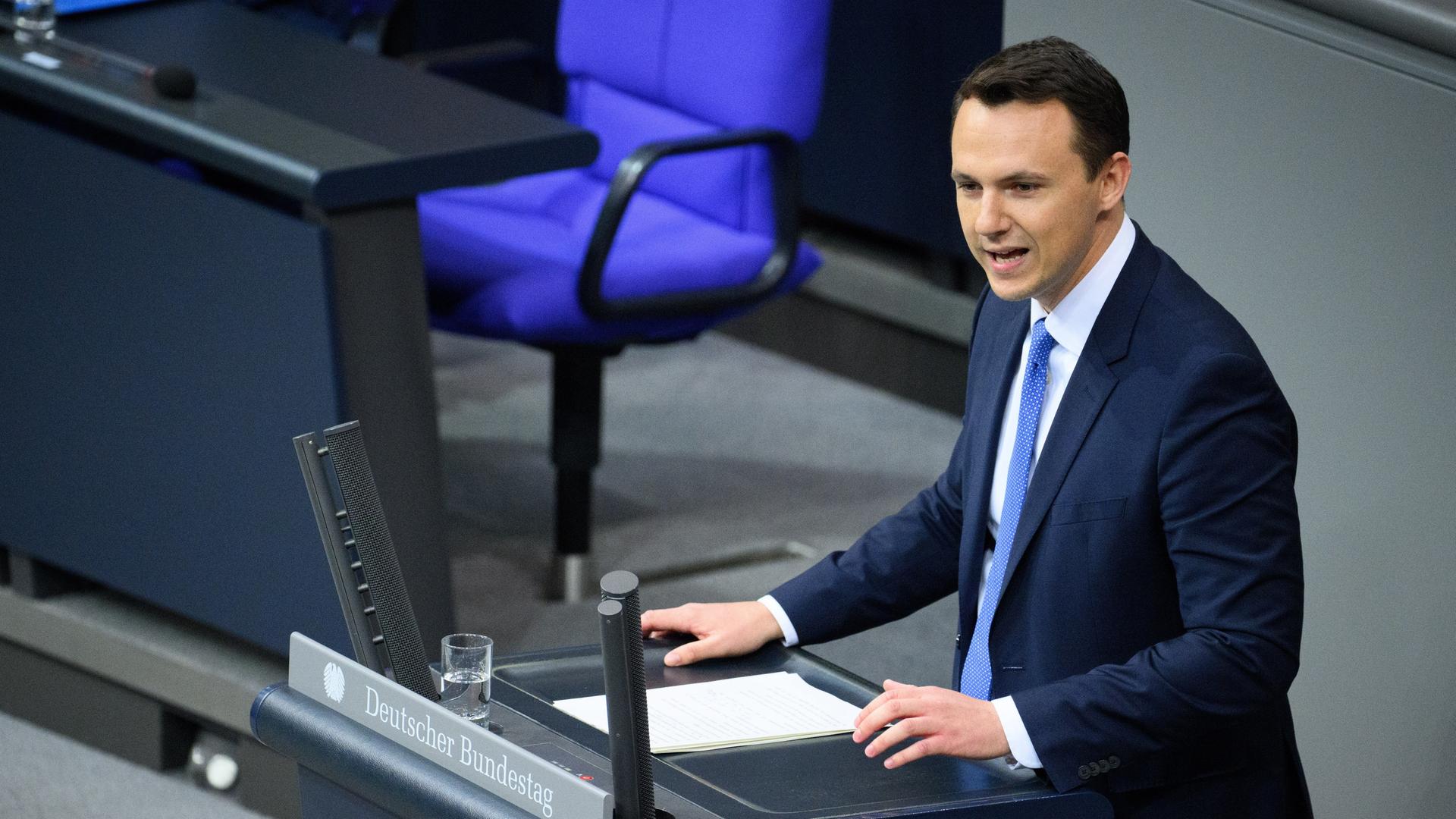 Pascal Reddig (CDU) spricht im Bundestag.