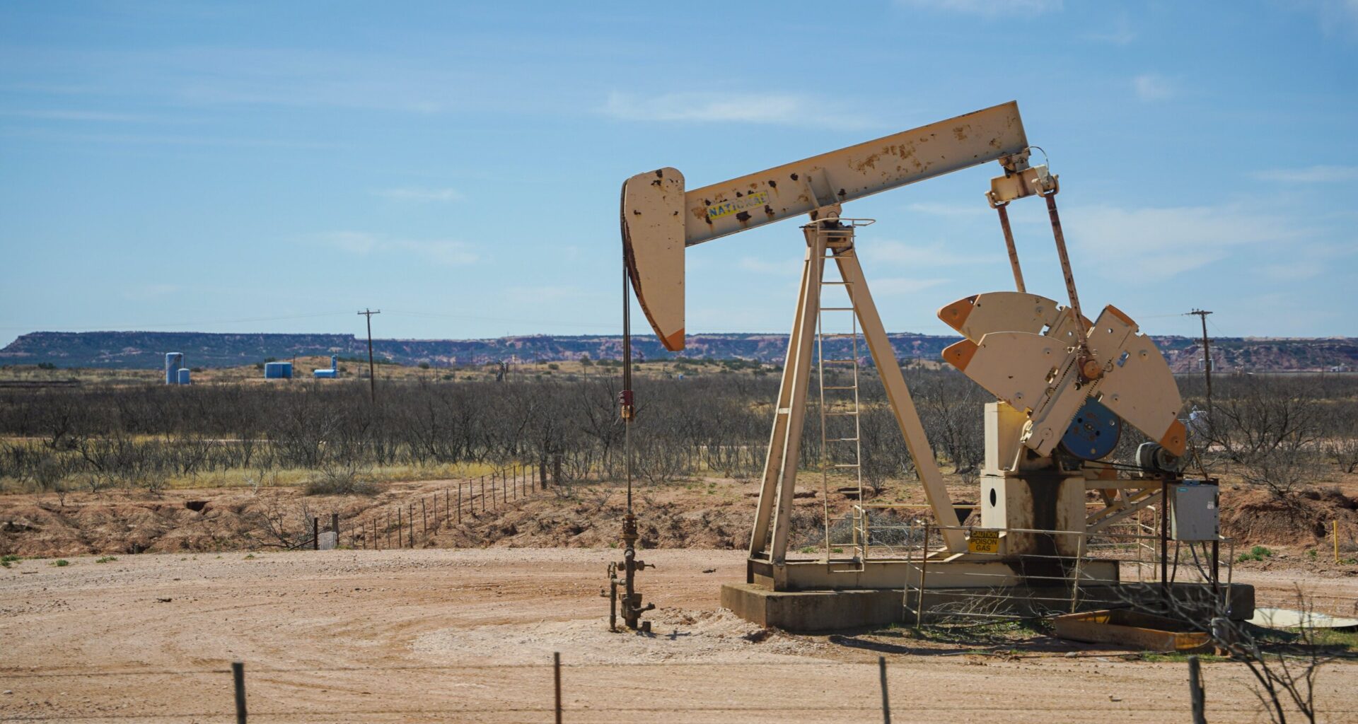 Oil Extraction Reduces Methane Seepage