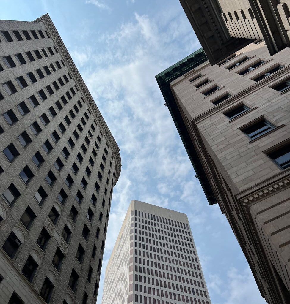 Consumer confidence plummets as economy slows, Fed reports show