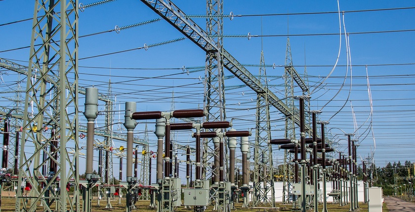 Romanian power distributor Electrica to build 15 battery systems totaling 1 GWh