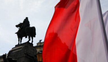 Polish and Hungarian ministers clash over Ukraine