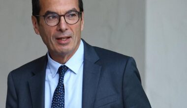 «On n’est pas autistes» : le nouveau ministre du Travail, Jean-Pierre Farandou, provoque un tollé pour son premier 20 Heures