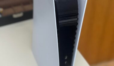 Selling ps5 and a monitor