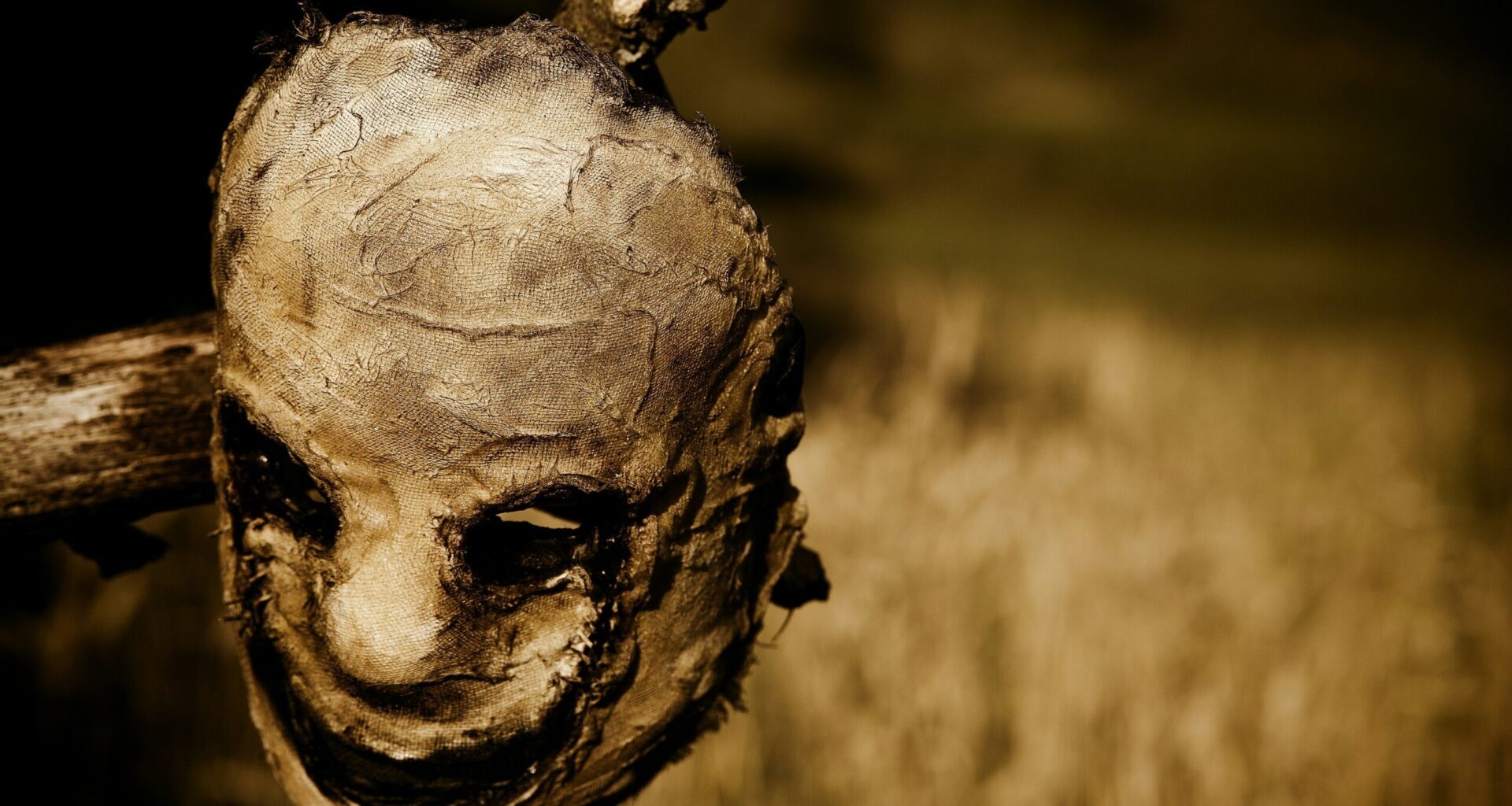 The Scariest Movies According to Science - Hits 96