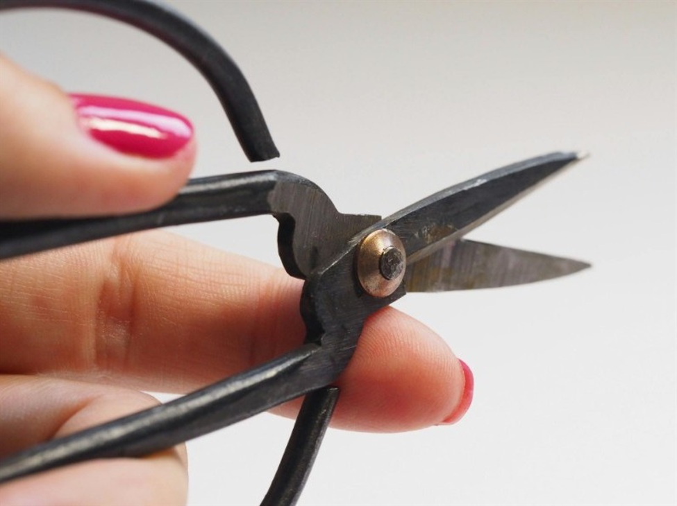 Sterling vulnerable if BOE cuts rates in December, MUFG says