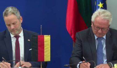 НА ЖИВО- България и „Райнметал“ ПОДПИСАХА проект за изграждане на завод за барут и боеприпаси - Сигурност в новините