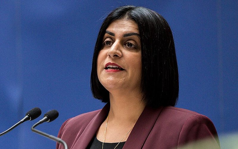 Immigrants in London voice concerns as Labour propose tougher policies against immigration