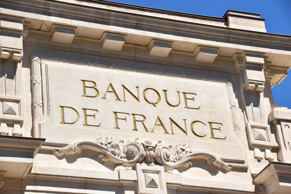 How to open a French bank account (for France WHV holders)