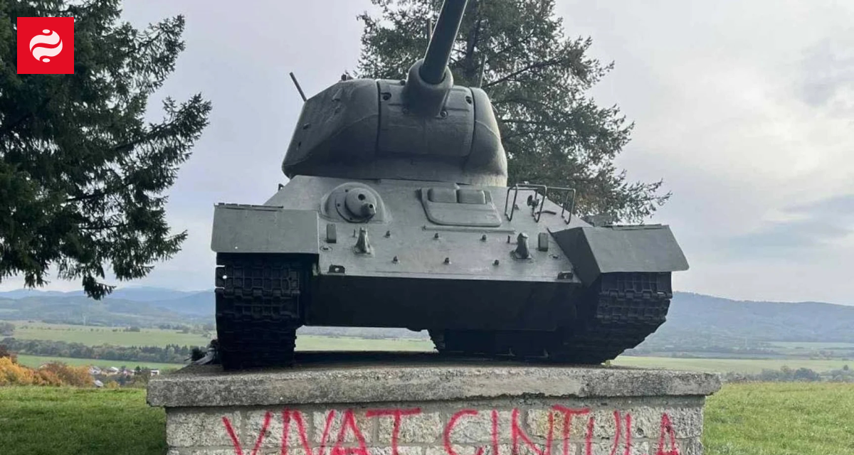 Monument in Slovakia is painted with anti-Russian slogans | Ukrainian News