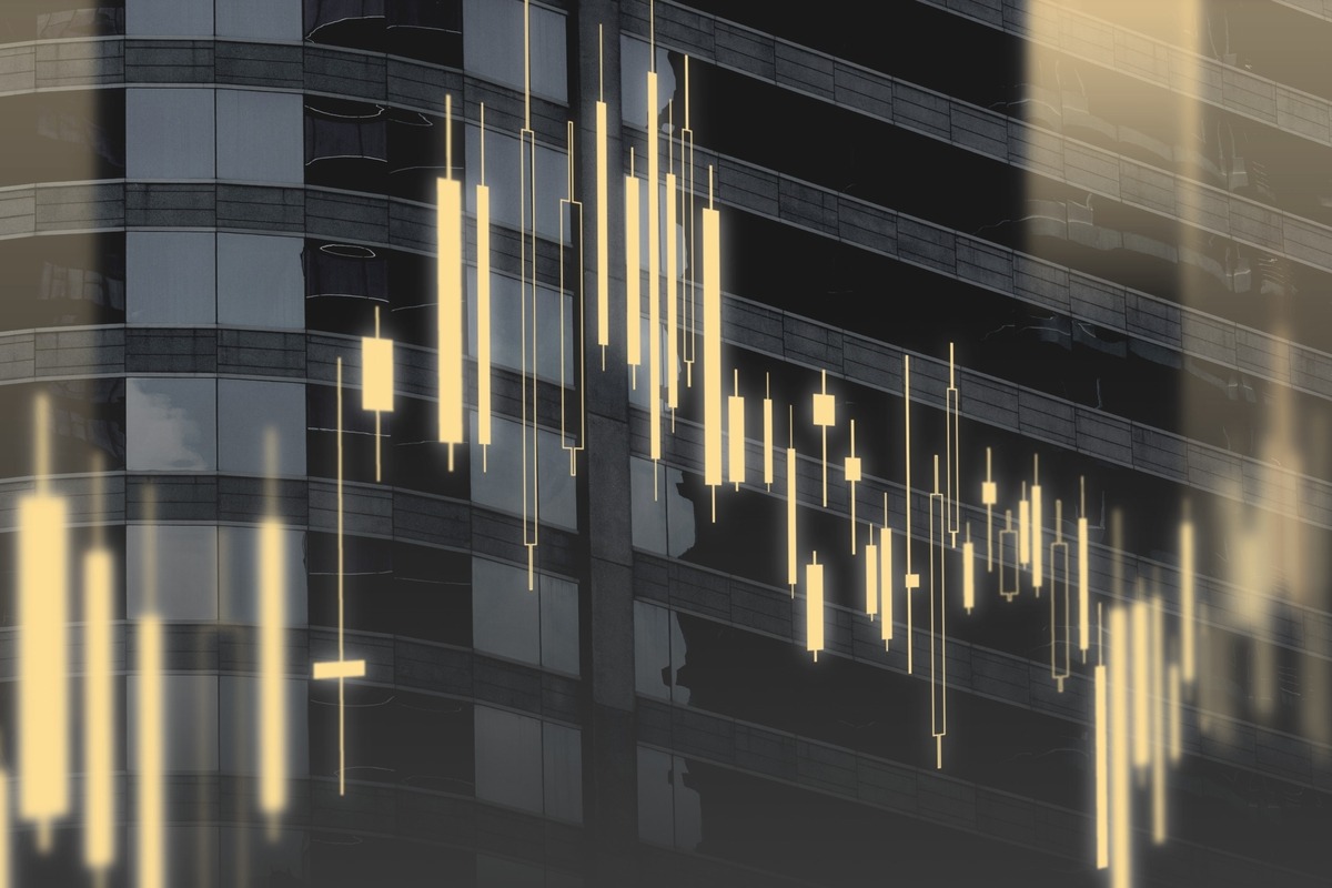 Japan's Nikkei falls 1.14 percent, Wall Street dips as earnings season nears