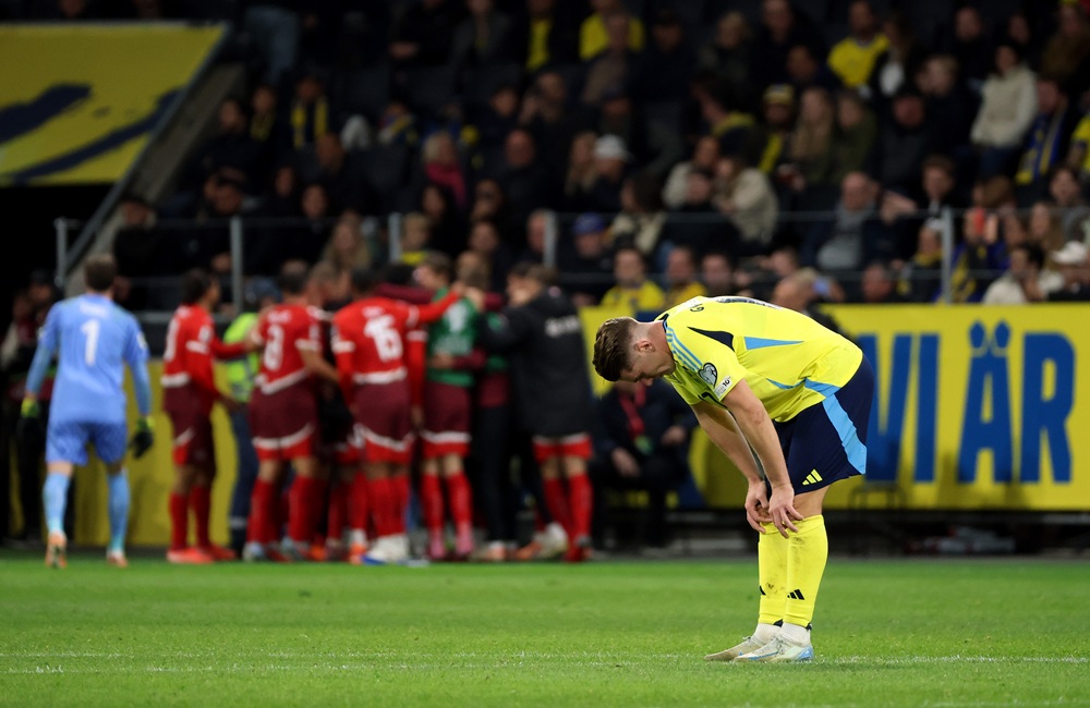 Graham Potter to accept Sweden manager job 4 SOLNA, SWEDEN: Viktor Gyoekeres of Sweden looks dejected following Johan Manzambi (not pictured) of Switzerland scores his team's second goal during the FIFA World Cup 2026 Qualifier match between Sweden and Switzerland at Strawberry Arena on October 10, 2025. (Photo by Michael Campanella/Getty Images)