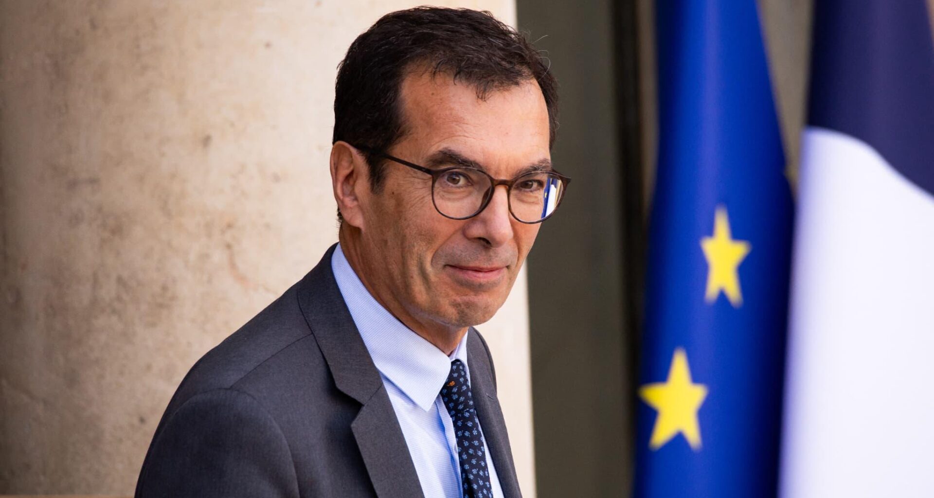 "Tout travail mérite cotisation": le ministre du Travail justifie la baisse du salaire net des apprentis proposée dans le budget 2026