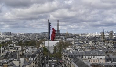 France: Le parti LR exclut ses membres entrés au gouvernement