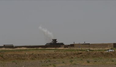 Afghan, Pakistani armies engage in intense border clashes