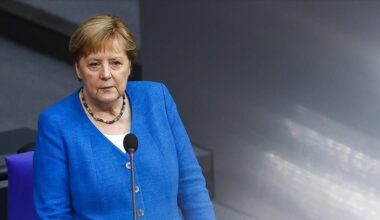 Lithuanian official accuses former German chancellor of justifying past 'mistakes' on Russia