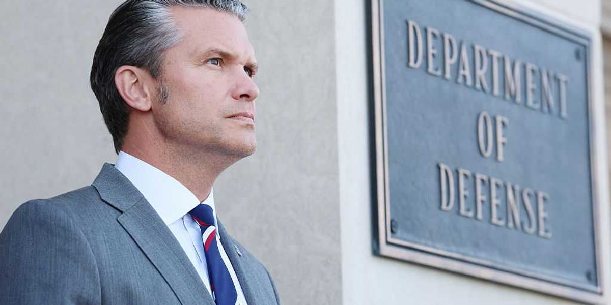 In a room full of men, Hegseth called for a military culture shift from ‘woke’ to ‘warrior’