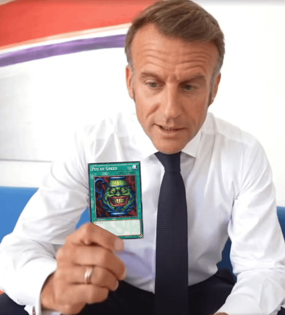 Macron utilisant le Pot de Cupidité pour piocher un nouveau premier ministre