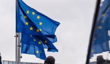 Amazon, Google Prod EU for Looser Data Protection Regulations