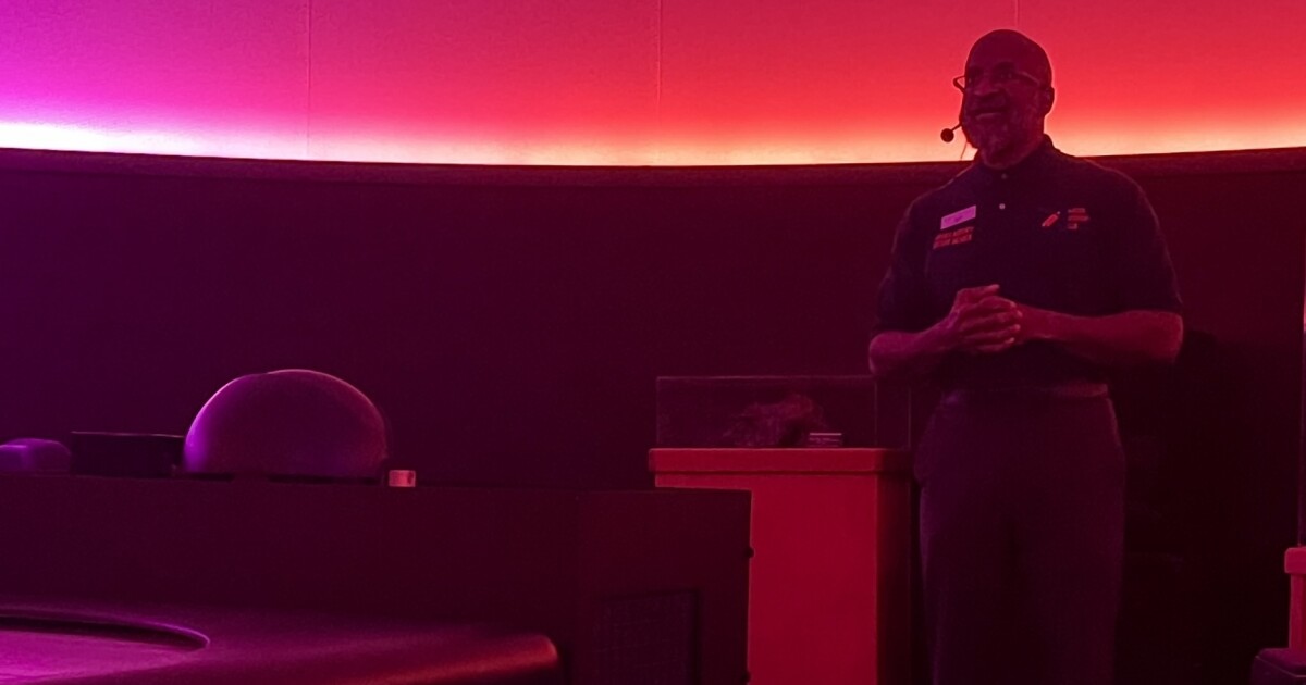 International Observe the Moon Night brings space science down to earth for Gainesville stargazers