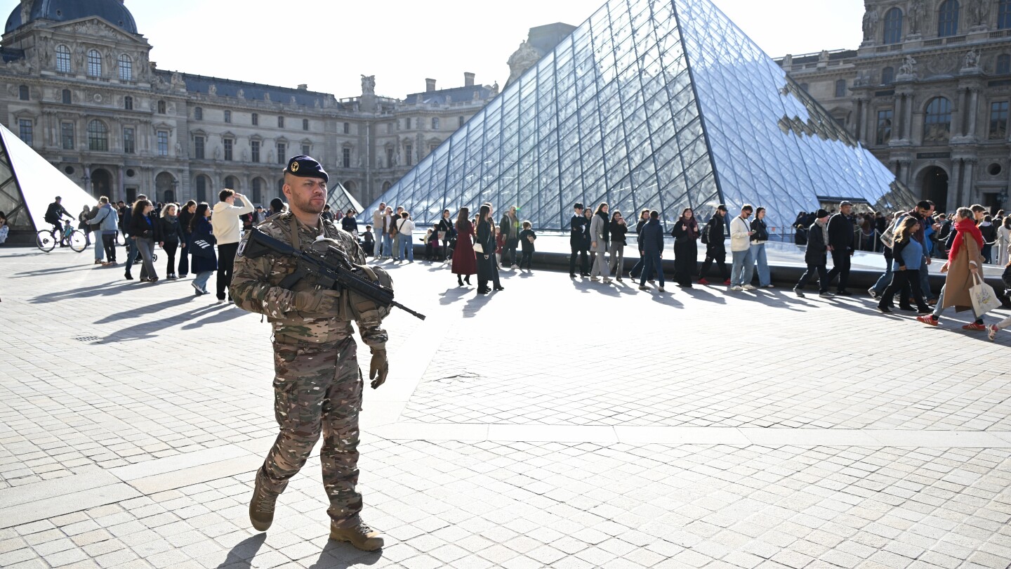 Louvre jewel heist: Five more arrests made