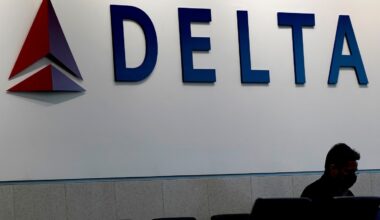 Delta regional jets collide on taxiway at New York's LaGuardia Airport