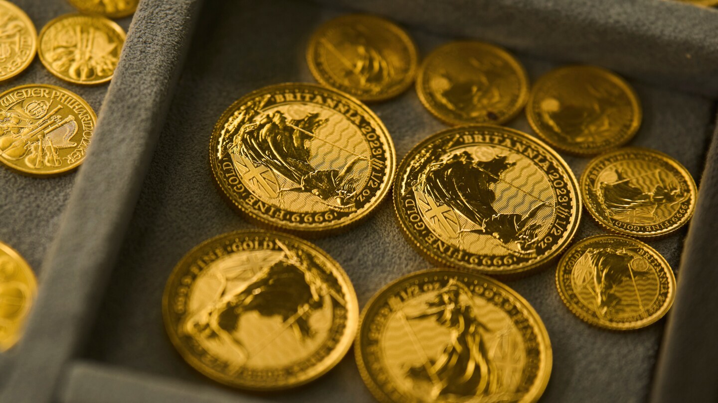 Gold and silver prices skyrocket as the US government shuts down