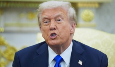 Trump threatens no back pay for furloughed federal workers