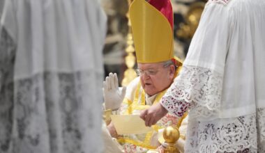 Traditionalist Catholics celebrate old Latin Mass in St. Peter's Basilica