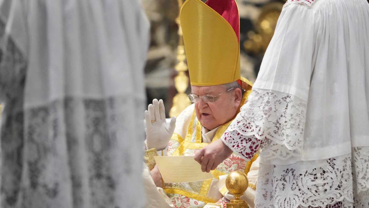 Traditionalist Catholics celebrate old Latin Mass in St. Peter's Basilica