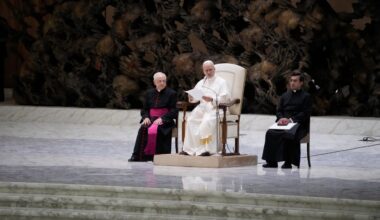 Pope reaffirms dialogue with Jews as he marks 60th anniversary of the Nostra Aetate document