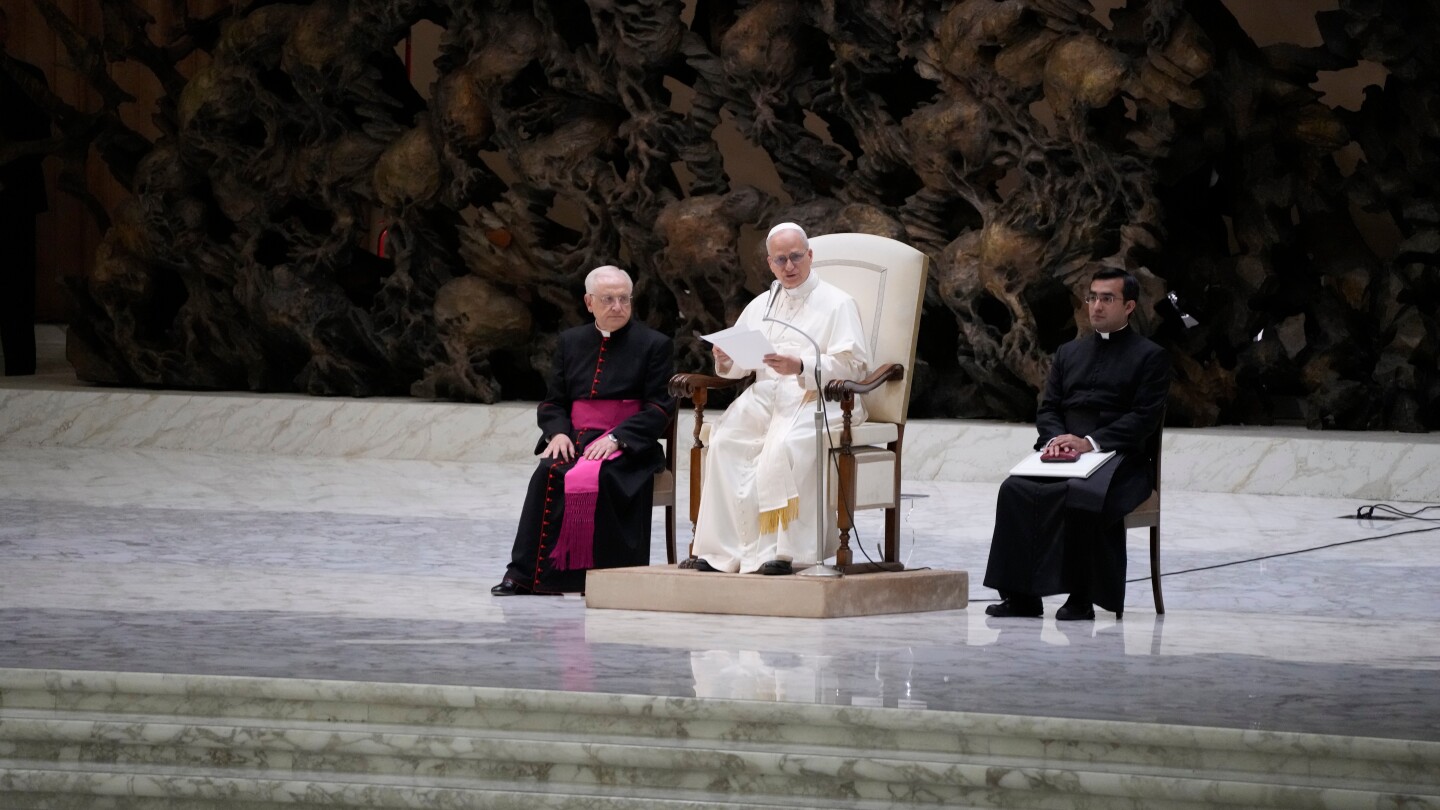 Pope reaffirms dialogue with Jews as he marks 60th anniversary of the Nostra Aetate document