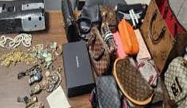 House cleaners or home burglars? Two women accused of cleaning out homes in L.A.