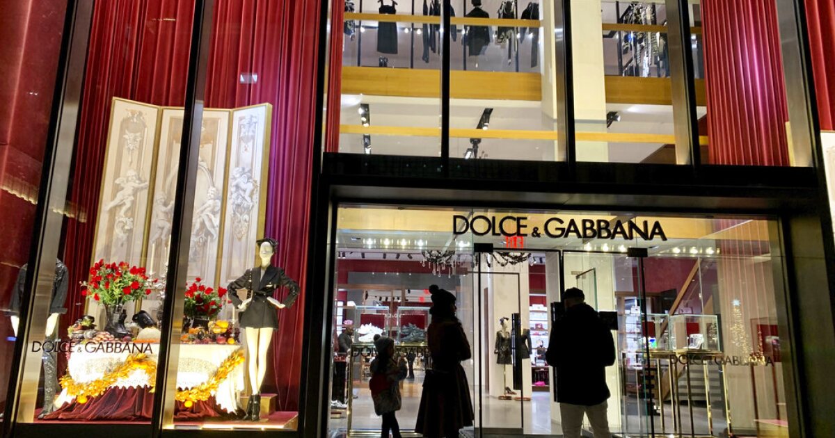 Tariffs could add $132 to holiday shopping costs for American families