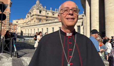 El Paso bishop brings pope desperate letters from migrants in crosshairs of US crackdown