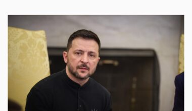 Trump tlačil na Zelenského, aby odevzdal území Rusku. Ten kapitulaci odmítl