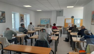 Dorénavant, il faudra un niveau Bac pour être naturalisé en France : reportage en Vendée