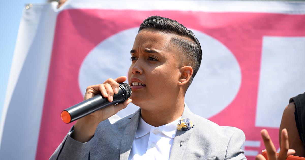 Immigration Agents Handcuff Democratic Lawmaker at Hospital E.R.