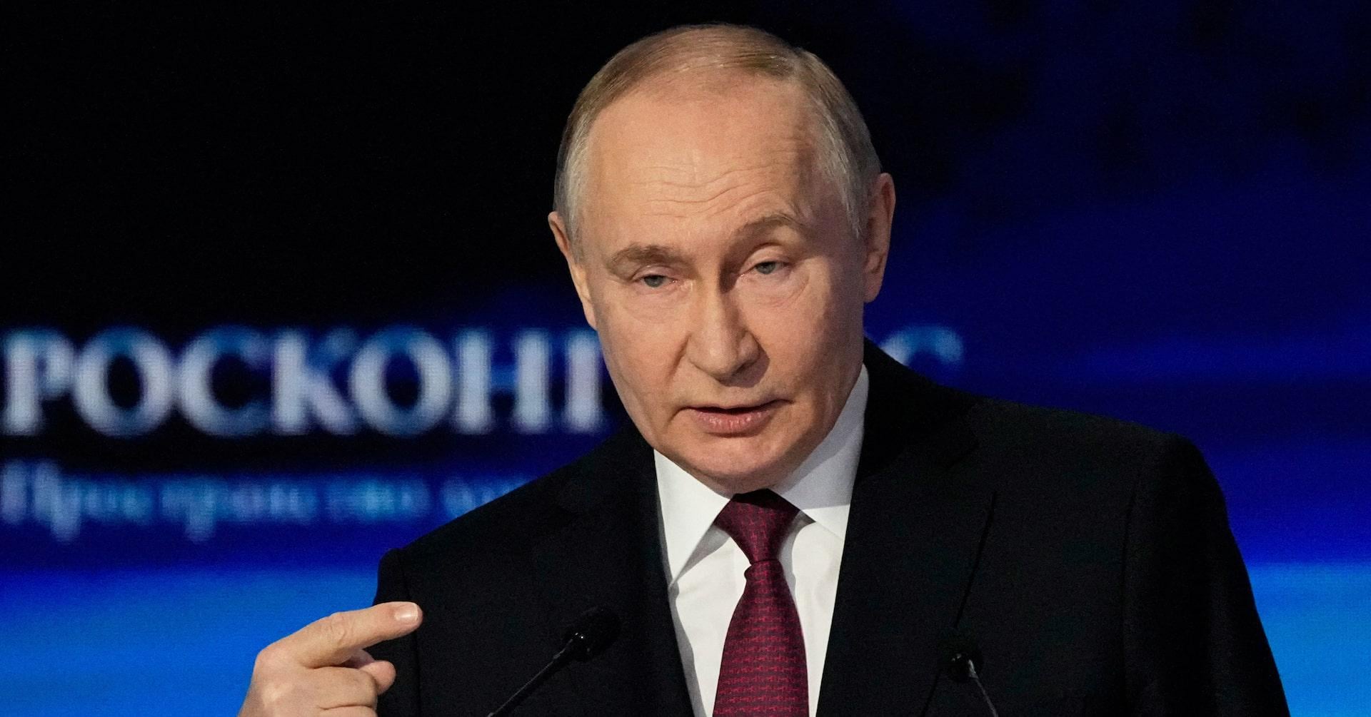 Putin's Budapest visit makes awkward spectacle for EU, NATO. When Russia's Vladimir Putin steps off the plane in EU and NATO member Hungary for a summit with Donald Trump, it will be uncomfortable viewing for allies of Ukraine that have sought to isolate a leader they say is a war criminal.